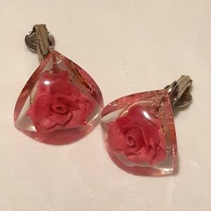 Lucite Flower Earrings, Clear, Resin, Floral, Pink Flowers, Clip On's 1960s Jewe